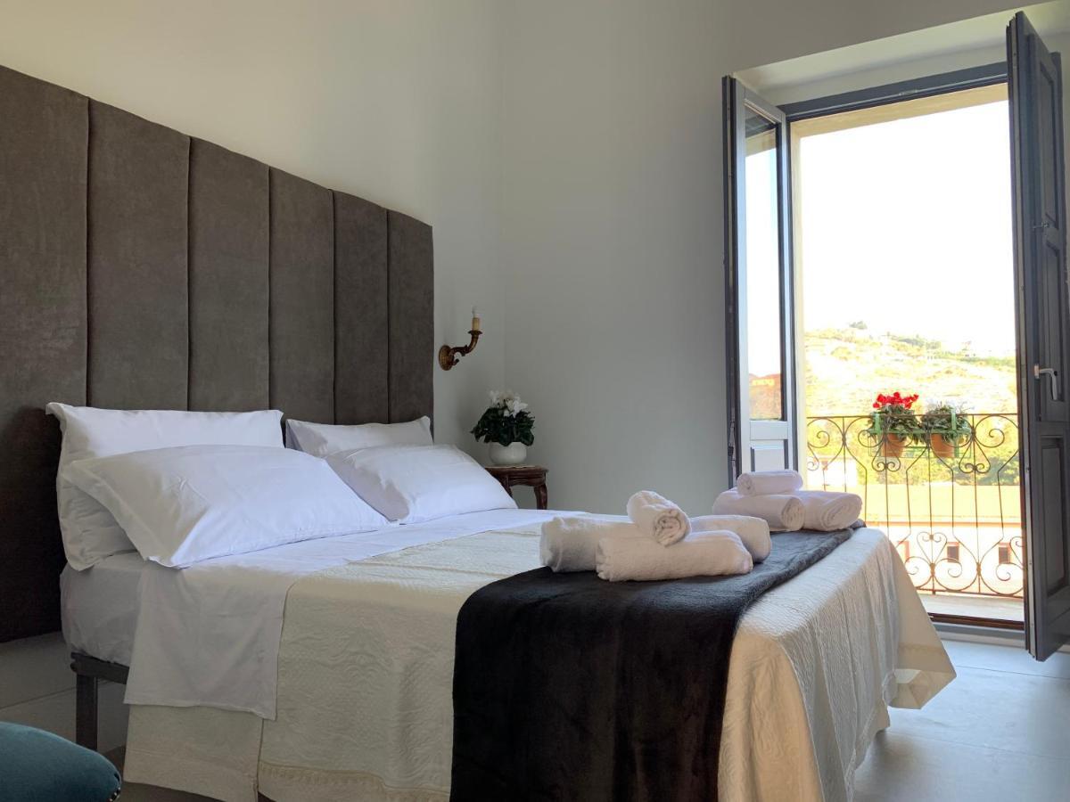 Palazzo Sama Bed & Breakfast Catanzaro Exterior photo